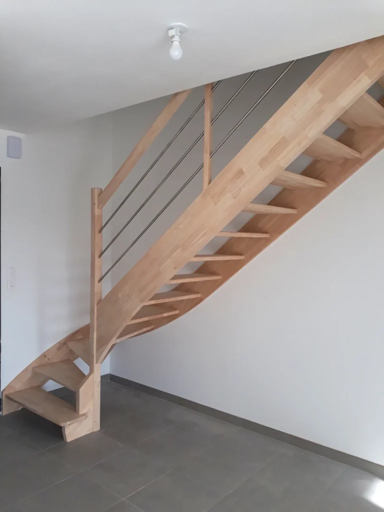 escalier bois quart tournant bas limon à la francaise rampe regate cables inox hallou escaliers fougeres escalier un quart tournant bas